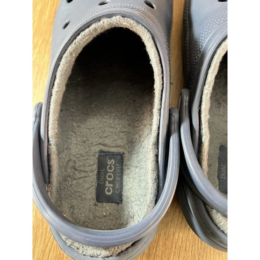 Crocs Dual Comfort Navy Faux Fur Lined Slip On Clogs Sandals Men 10 Woman 12